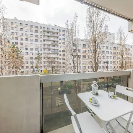 Casa vacanze Near Bassin De La - 2p Balcony Parigi